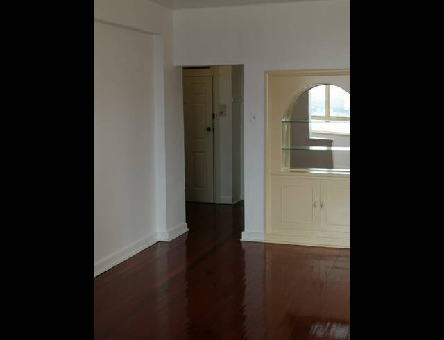 1.5 BEDROOM APARTMENT FOR SALE IN DURBAN CENTRAL